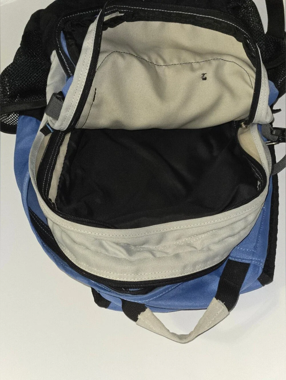 Eddie Bauer Mens Blue, Gray, & Black hiking backpack